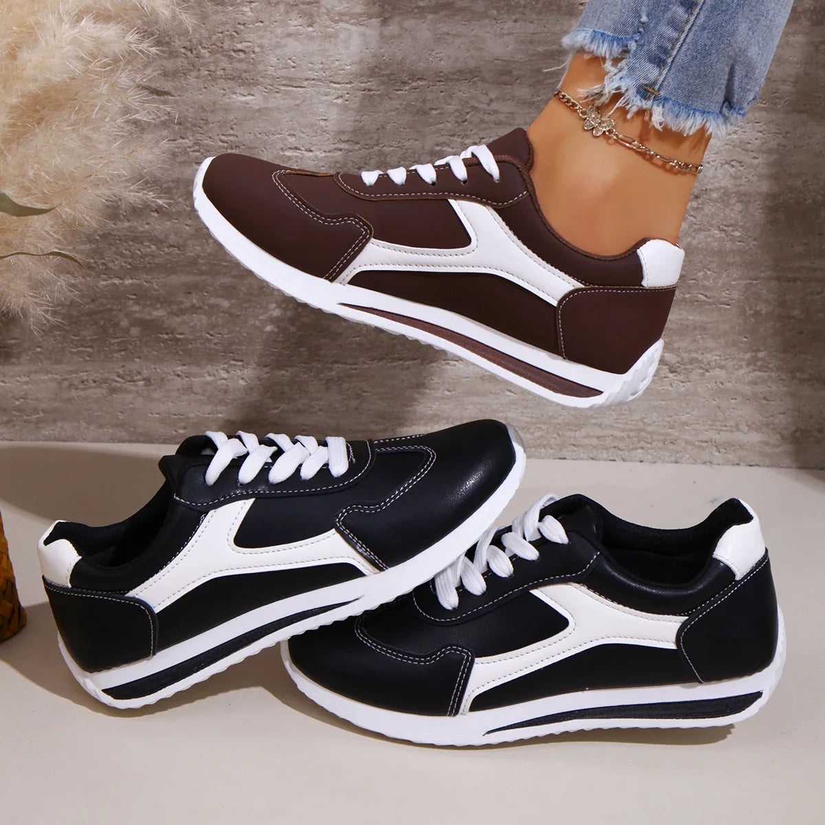 Women's Casual Sports Shoes Spring Autumn Seasonal Retro Style Round Toe Lace Up Comfortable Flat Shoes for Women