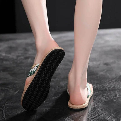 Ladies Summer Fashion Weave Women Beach Flip-Flops Non-Slip Flat Ladies Outdoor Soft Slippers Women's Simple Flip-Flop - Imbasat