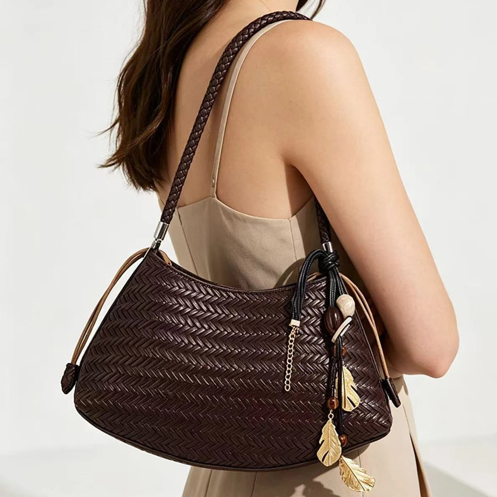 Woven Shoulder Bag for Women Crossbody Tote Bag Handbag 2026 New Vegan Leather Purse Woven Hobo Bag Pendant Versatile Bags